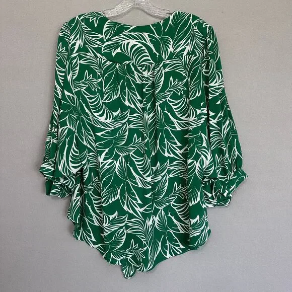 Chicos Tie-Front Green Palm V-Neck Tropical Blouse Green Sz 0 US 4/6 Small - Picture 5 of 11